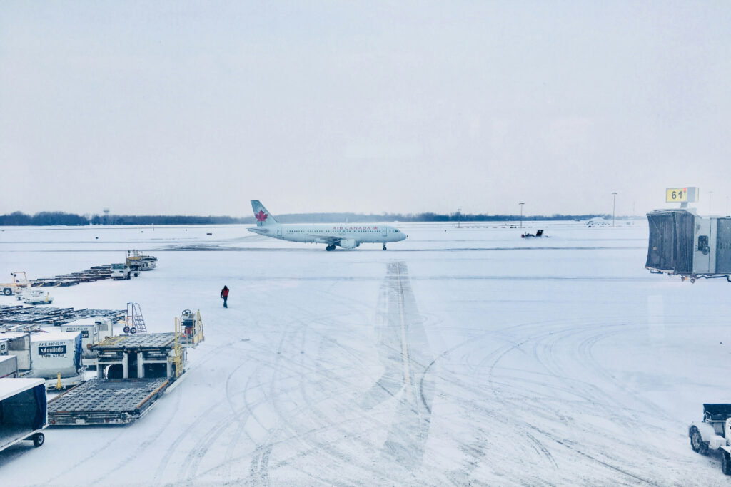 Can an AirPlane Land in Snow